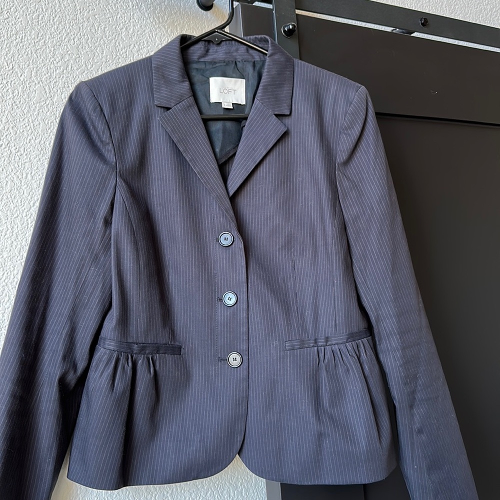 Ann Taylor LOFT - Blue Pinstriped Jacket - SZ 8